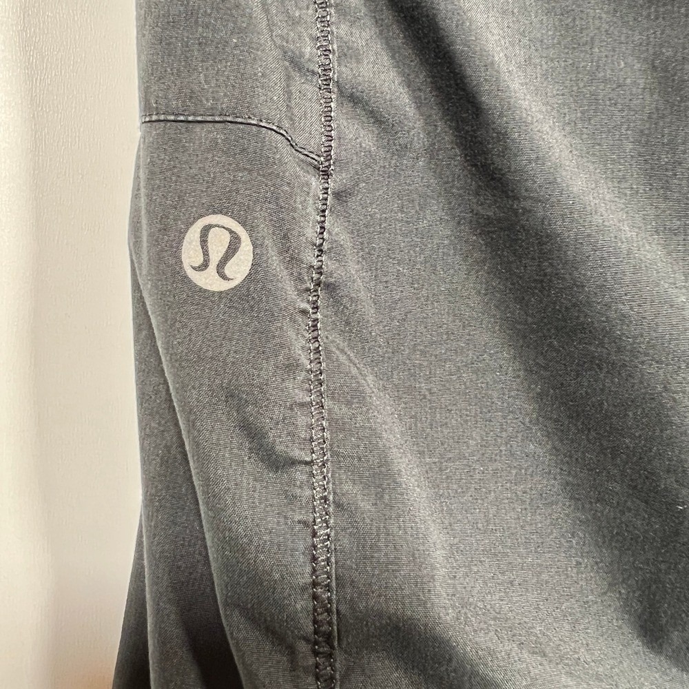 Lululemon Studio Track Black Pants Pinstripe Paneled Casual Athleisure 12 - Picture 4 of 8